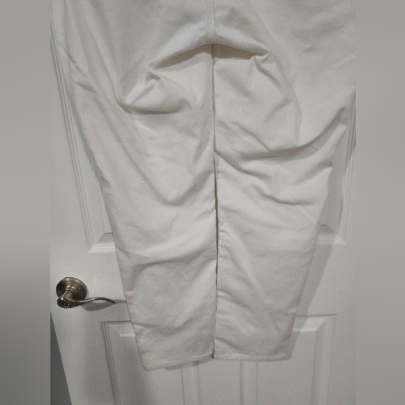 Talbots White Flawless Five-Pocket Slim Ankle Denim Jeans in Size 12 - Picture 8 of 13